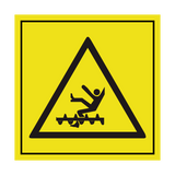 Do Not Climb Into Rotating Machine ISO Label | Safety-Label.co.uk