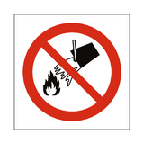 Do Not Extinguish With Water Sign | Safety-Label.co.uk